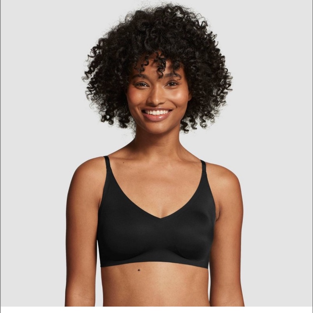 BNWT:True & Co. True Everybody Adjustable Strap Bra. Wireless. Removable Padding